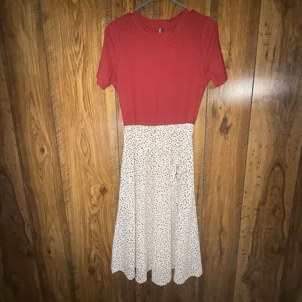 Zattcas Dress - Size Small - Maroon W/ Tan And Brown Skirt